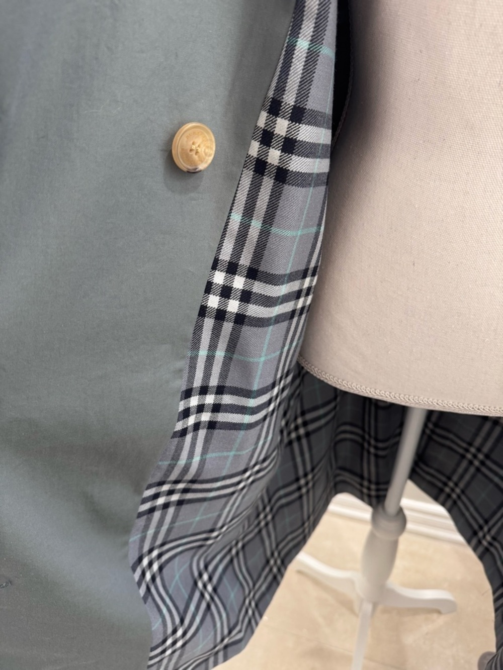 [Authentic] Burberry - Tropical Gabardine  -Rare, Wool Lining Trench Coat - Picture 6 of 16